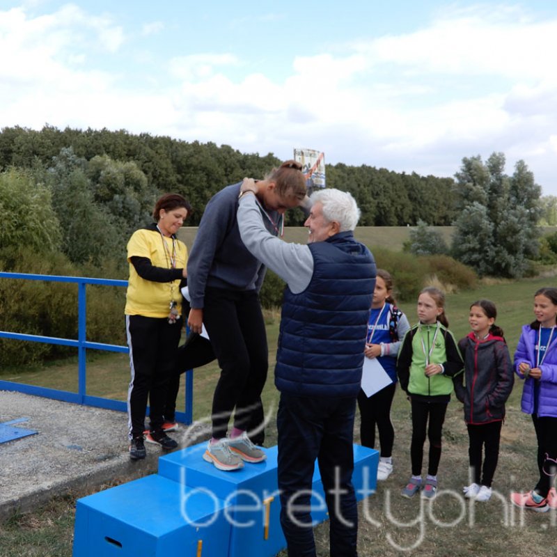 Mezei futóbajnokság Berettyóújfaluban 137